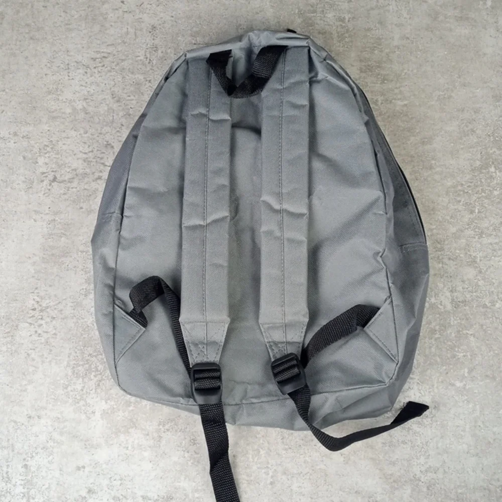 👔 Trailmaker Gray Backpack - Picture 2 of 5